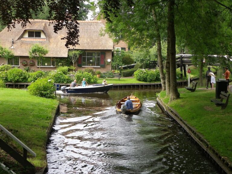 Lokaal adverteren in Giethoorn