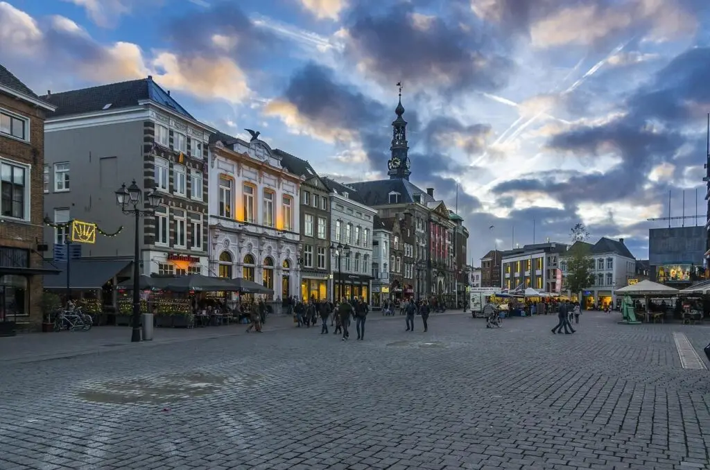 Lokaal adverteren s-Hertogenbosch